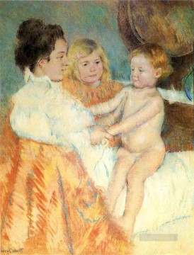 three women at the table by the lamp Painting - Mother Sara and the Baby counterproof mothers children Mary Cassatt